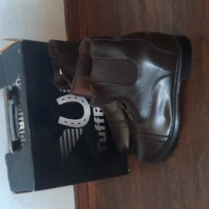 Brand new 8.5 Tuffrider paddock boots